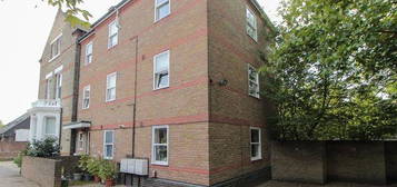 2 bed flat to rent