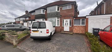 3 bed semi-detached house to rent