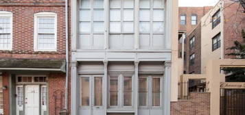 130 Arch St Apt 306, Philadelphia, PA 19106