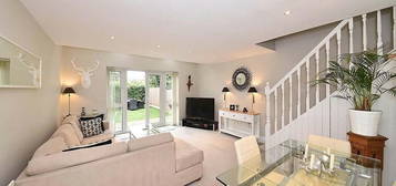 2 bedroom detached house