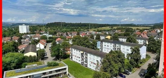 Gut geschnittene 4-Zimmer-Wohnung mit Einzelgarage  und herrlichem Ausblick