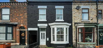 4 bedroom terraced house for sale