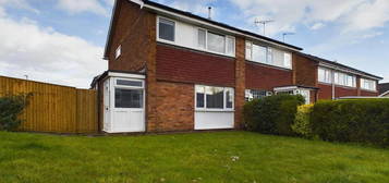 3 bedroom semi-detached house to rent