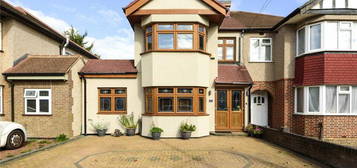 5 bedroom semi-detached house for sale