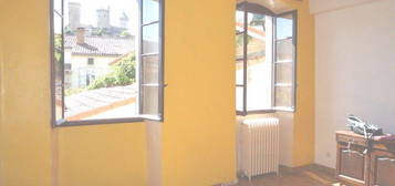 FOIX appt T3 - 54m2 - etage1/3