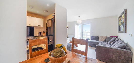 Flat for sale in Shingly Place, London E4