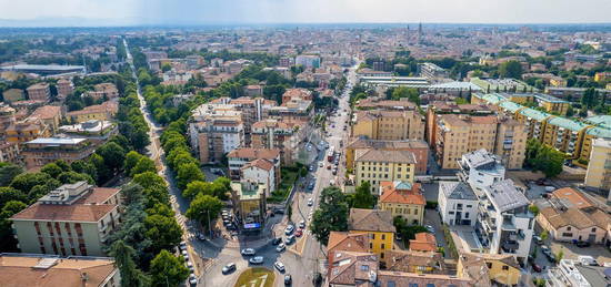 MULTILOCALE A PARMA