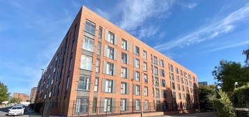 Flat to rent in Delaney Building, Derwent Street, Salford M5