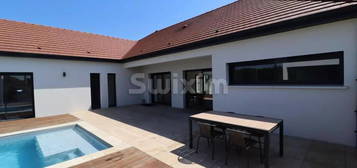 Villa 5 pièces 145 m²