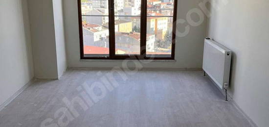 CADDE ÜZERİ KİRALIK 2+1 DAİRE