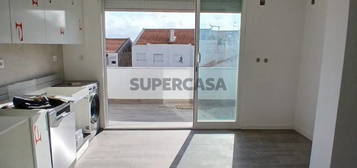 Apartamento T2 remodelado - Baixa da Banheira | Barreiro