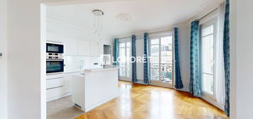 Appartement Haussmannien Paris  4 pièce(s) 82 m2