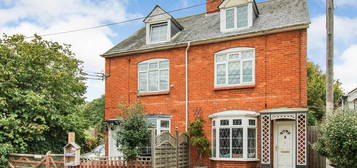 4 bedroom semi-detached house for sale