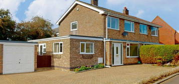 3 bedroom semi-detached house