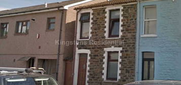 3 bed end terrace house to rent