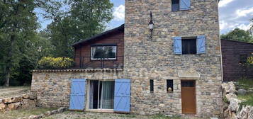 Maison 3 pièces 140 m²