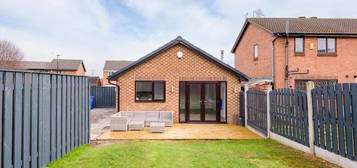 2 bed detached bungalow for sale