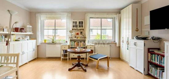 Attraktives Reihenhaus mit 5 Zimmern, Terrasse und Garten in Wettbergen