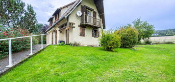 Charmante maison normande à fort potentiel dans la vallée de l'Eure