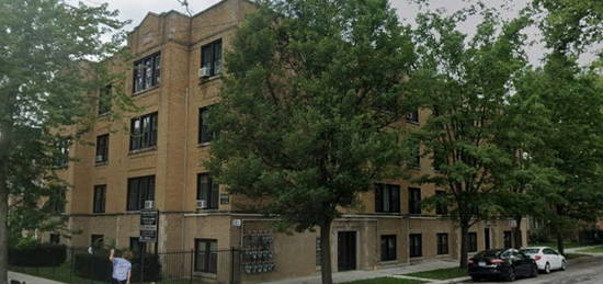 5004 N Springfield Ave Apt 3, Chicago, IL 60625