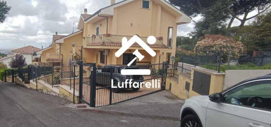 Villa all'asta via dei Pini 8, Albano Laziale