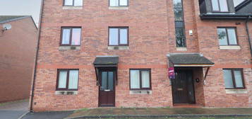 Flat to rent in East Vale Court, Denton Holme, Carlisle CA2