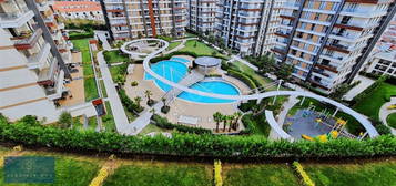 BOTANİCA İSTANBUL SATILIK 1+1 EŞYALI HAVUZ CEPHE DAİRE