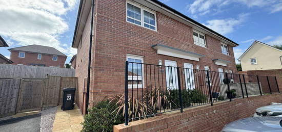 End terrace house to rent in Juniper Close, Paignton TQ4