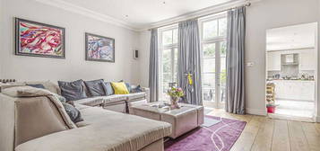 Flat to rent in Redcliffe Square, London SW10