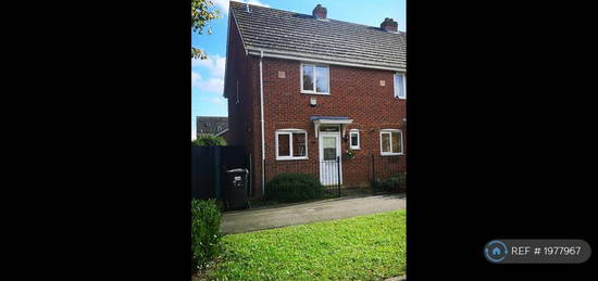 2 bedroom end of terrace house