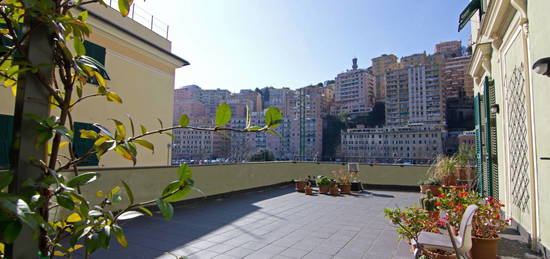 Quadrilocale piazzale Marassi, Staglieno, Genova