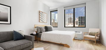 550 W 54th St Apt 1715, New York, NY 10019