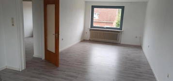 6 Zimmer Wohnung für 6 Personen/ Haushälfte mit Garage und Garten