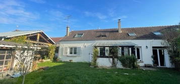 Achat maison 8 pièces 144 m²