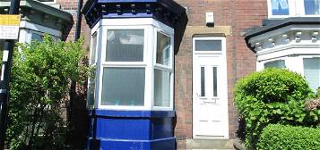Terraced house to rent in Ecclesall Road, Sheffield S11