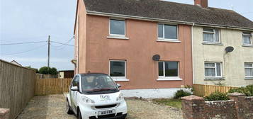 3 bed semi-detached house for sale