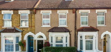 3 bed end terrace house to rent