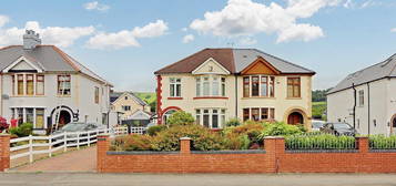 3 bed semi-detached house for sale