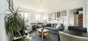 Flat for sale in Tooting High Street, London SW17