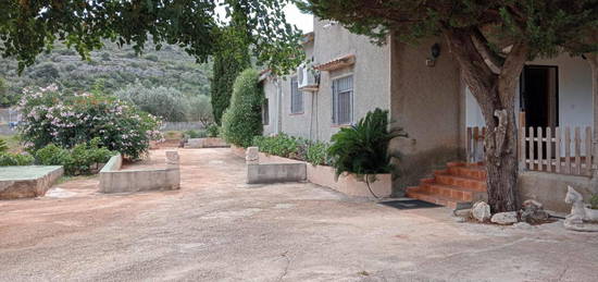 Finca rústica de alquiler en Benidoleig