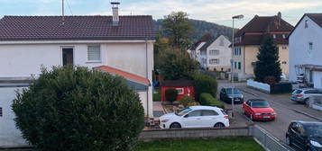 Geräumige 4-Zimmer-Wohnung mit Balkon in Maulburg zu vermieten