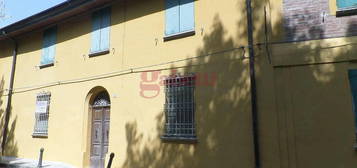 Casa Indipendente Cento [Cod. rif V0005VRG]