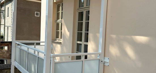 2 Raumwohnung mit Balkon und Stellplatz im Zentrum von Staßfurt