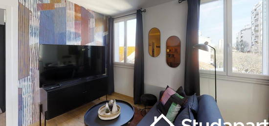 Studio meublée  à louer, 1 pièce, 9 m², Étage 1/–