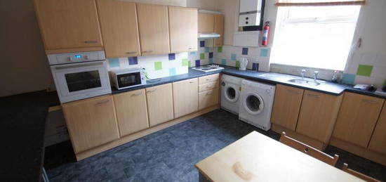 4 bedroom terraced house