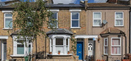 4 bedroom terraced house for sale