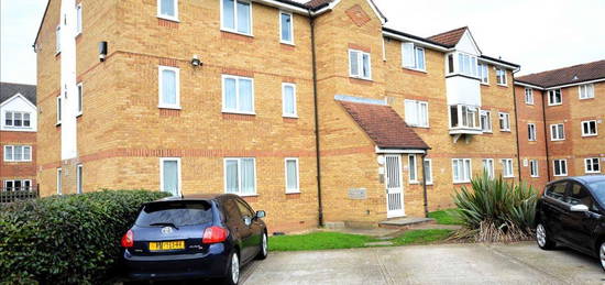 Flat for sale in Redford Close, Feltham, Middlesex TW13