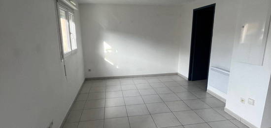 Location appartement 1 pièce 28 m²