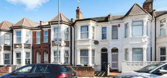 Flat for sale in Chapter Road, London NW2