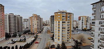 REMAX PERA YILDIRIM BEYAZIT MAHALLESİNDE KİRALIK DAİRE